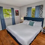 Super Cute Five Bedroom Home In Denver Perfect For Girls Trips